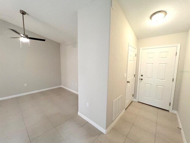 Building Photo - 111 Rolling Sands Dr