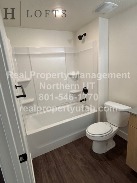 Building Photo - H Lofts