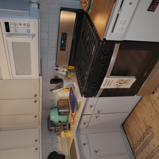 Building Photo - 425 S Kenilworth Ave