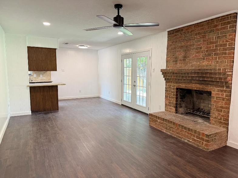 Building Photo - 4025 Tynes Dr