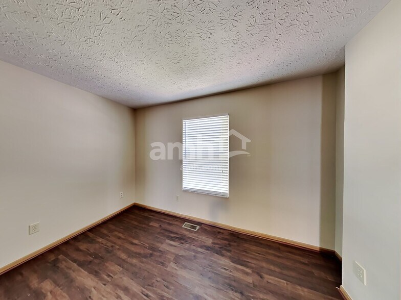 Building Photo - 514 Hannifin Dr