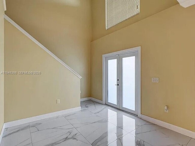 Building Photo - 1018 SW Eckard Ave