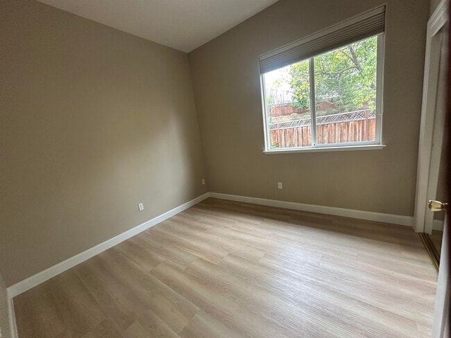 Building Photo - 583 Montori Ct