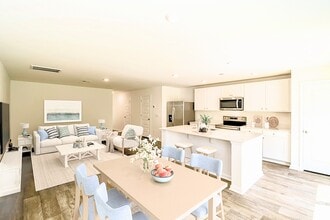 Building Photo - 98 Striker Rd