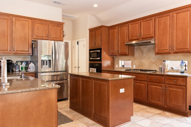 Building Photo - 5700 Keli Ct