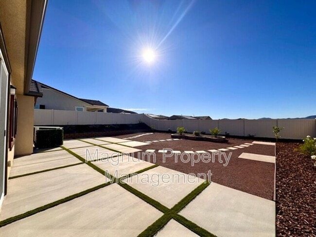 Building Photo - 22691 Hilltopper Wy