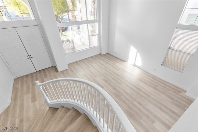 Building Photo - 3986 Windansea St