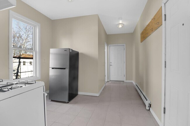 Building Photo - 284 WATCHUNG Ave