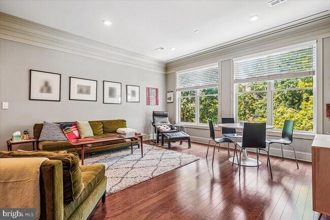 Primary Photo - 1301 H St NE