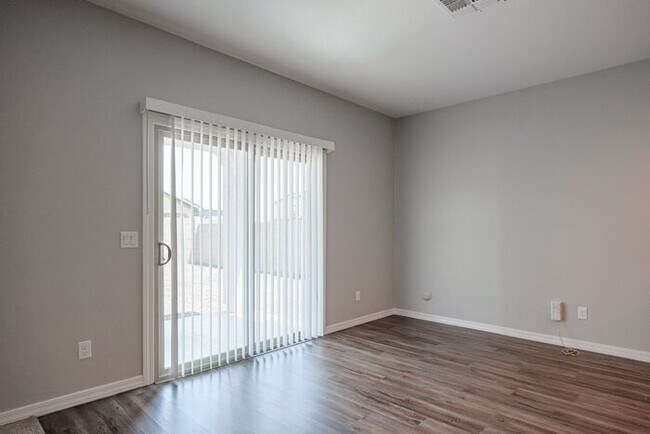 Building Photo - Home in Litchfield Park at Canyon Views! 5...