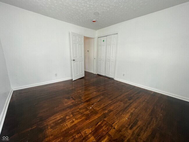 Building Photo - 2908 Hillside Ave