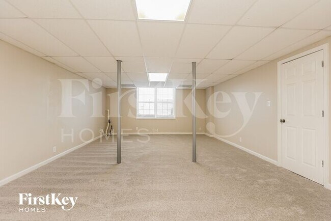 Building Photo - 1500 Cedar Springs Cir