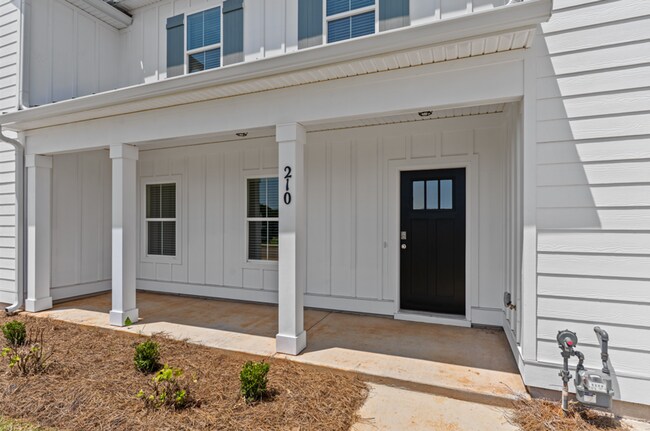 Building Photo - 210 Clifton Dr