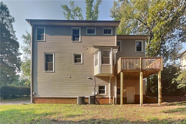 Building Photo - 115 Spring Ridge Ct
