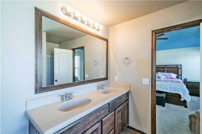 Building Photo - Coming Soon! Beautiful single family in Yu...