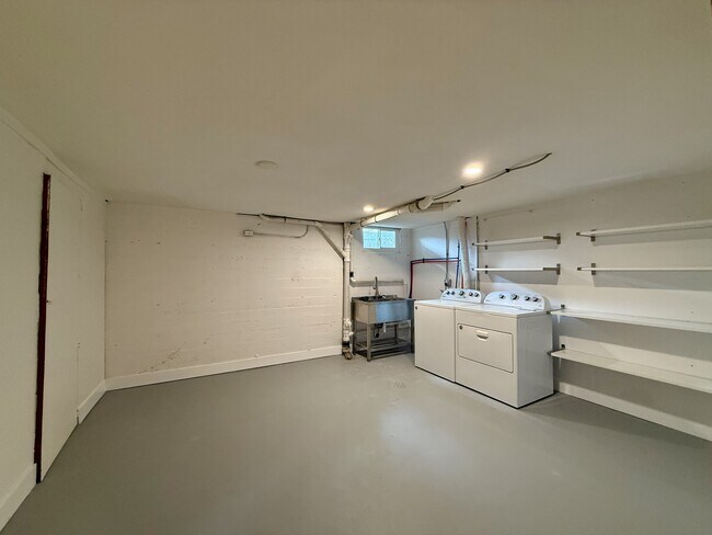 Building Photo - 1415 S Jackson St