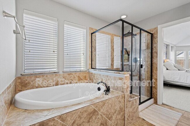 Building Photo - 1451 Cedar Hollow Dr