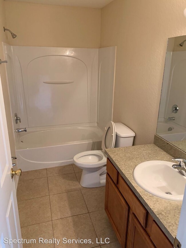 Building Photo - 2 br, 2.5 bath House - 6326 Kimberly Lane
