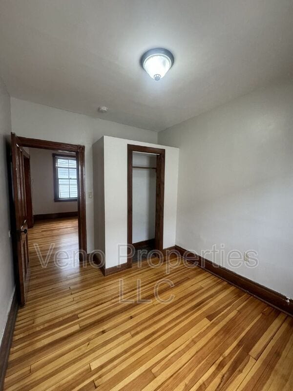 Building Photo - 149 Saratoga Ave