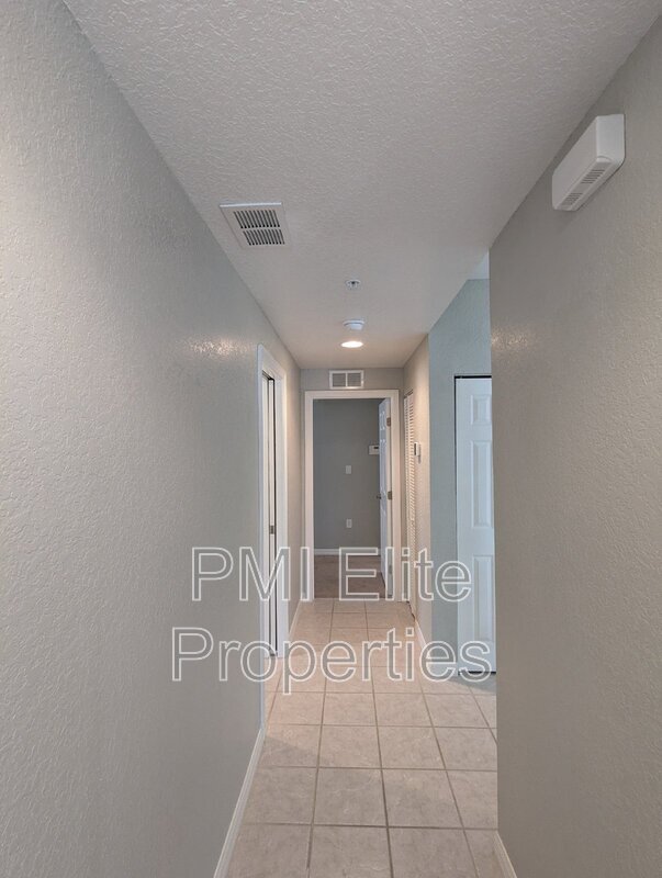 Building Photo - 7136 Strand Cir