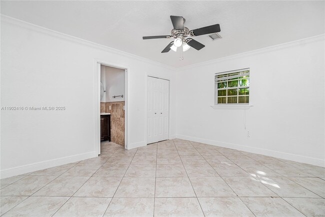 Building Photo - 1000 SW 73rd Ave