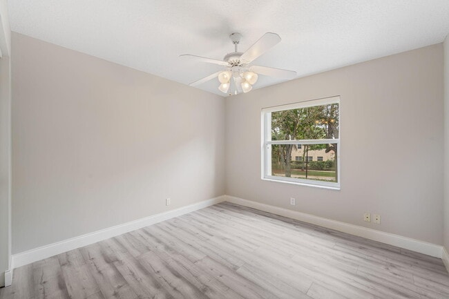 Building Photo - 3257 El Camino Real