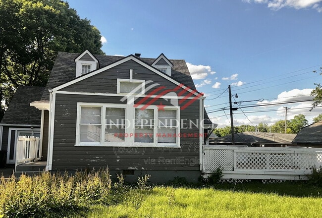Building Photo - 25 Orchard Ave