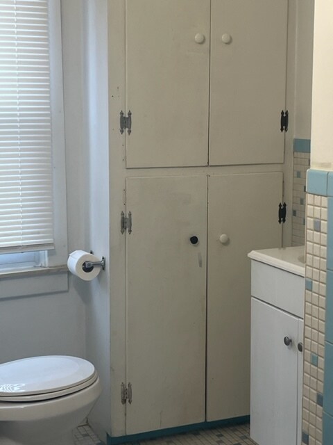 Building Photo - 24408 Lambrecht Ave