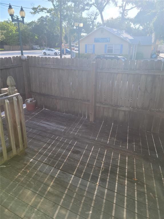 Building Photo - 311 N Osprey Ave