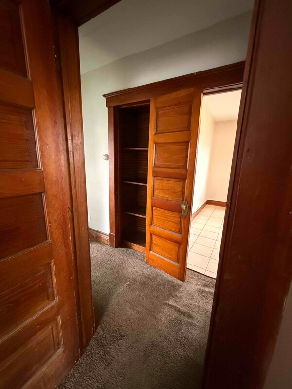 Building Photo - 505 6th St NE