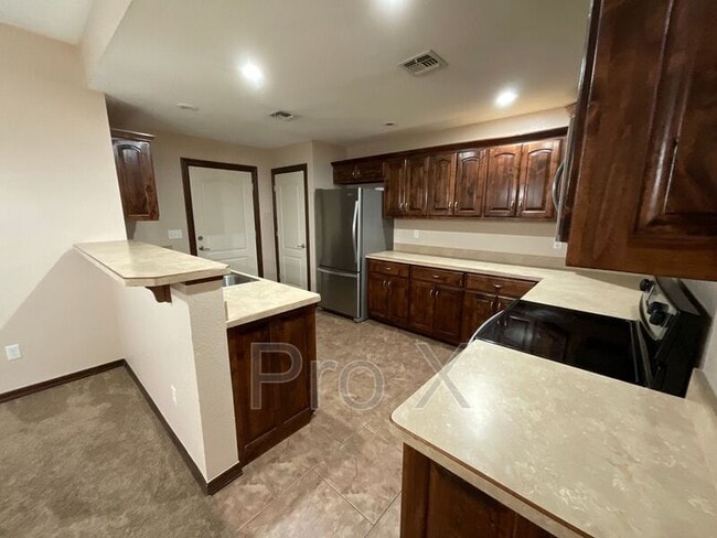 Building Photo - 1301 April Crossing