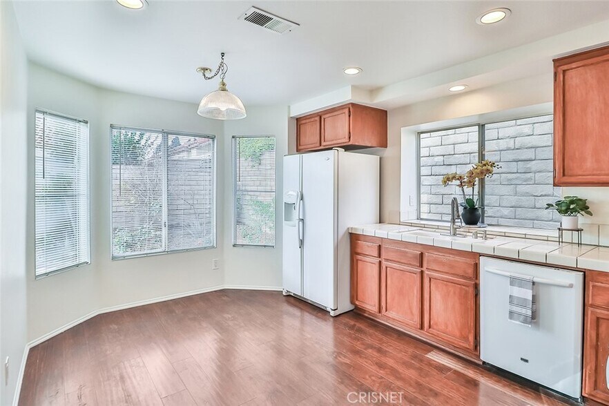 Building Photo - 2515 Callahan Ave