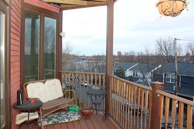 Building Photo - 55 Lawn St