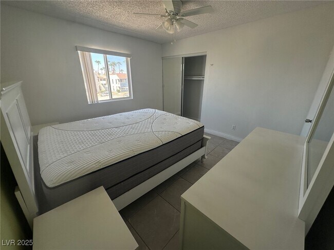 Building Photo - 1364 Pattee Cir