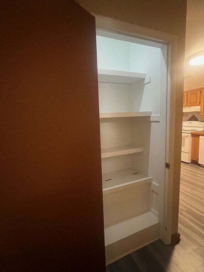 Building Photo - 6448 Iris Way