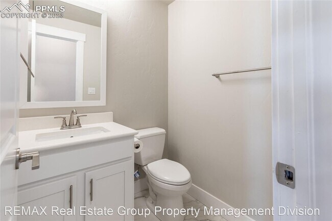 Building Photo - 3 br, 3.5 bath House - 7674 Almond Wood Lp
