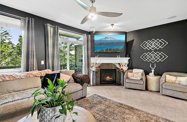 Building Photo - 4Bd/2.5Ba Renton Townhome