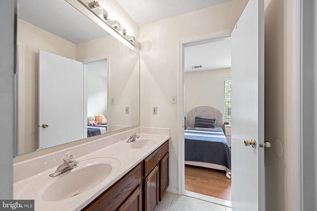 Building Photo - 15226 Wentwood Ln