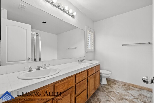 Building Photo - 28475 Nicholas Cir