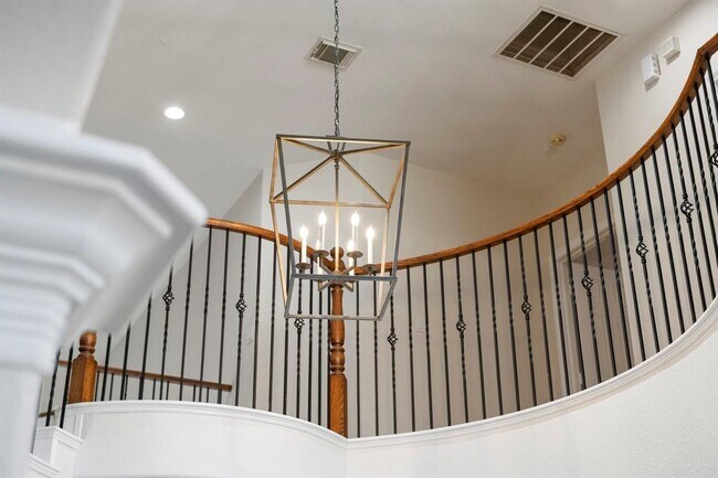 Building Photo - 8503 Stones Throw Ln