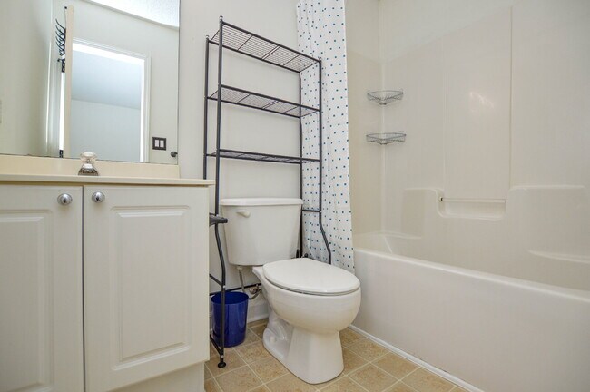 Building Photo - 3219 Cottage Rose Ln