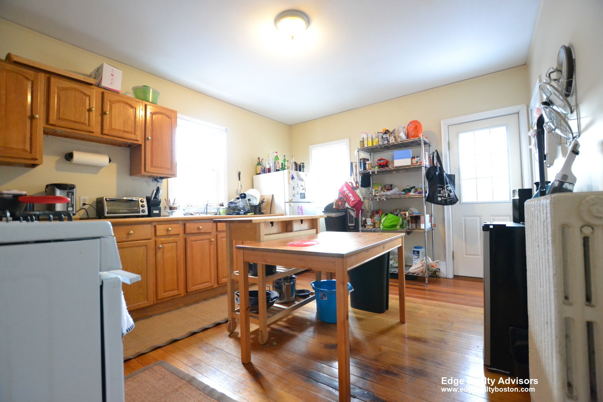 Building Photo - 46 Atkins St