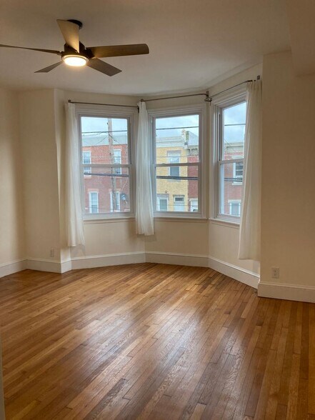 1st floor bedroom - 2110 E Clearfield St
