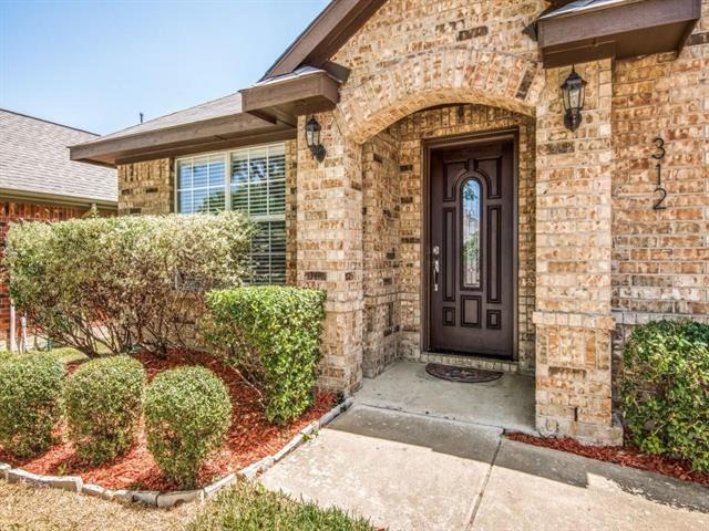 Building Photo - 312 Hopewell Dr