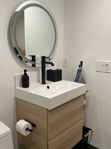 Building Photo - 2744 14th St