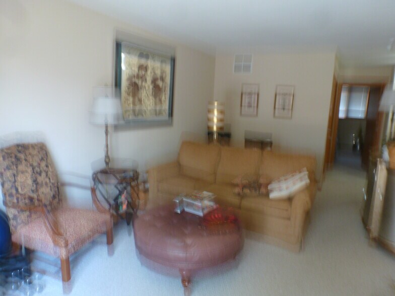 Building Photo - 227 Canyon Rd