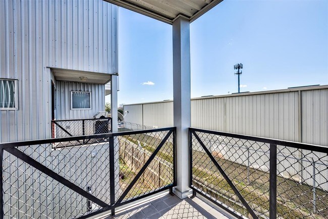 Building Photo - 3212 Yellowstone Blvd