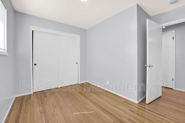 Building Photo - 6249 Highland Ave