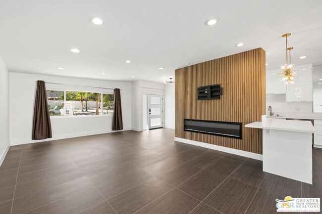 Building Photo - 73552 Feather Trail