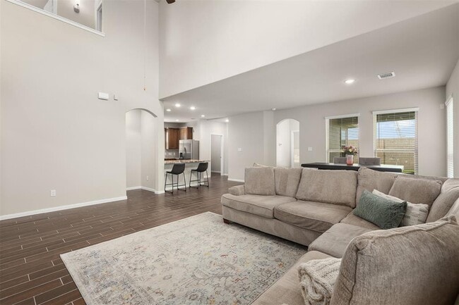 Building Photo - 13202 Villa Sola Dr